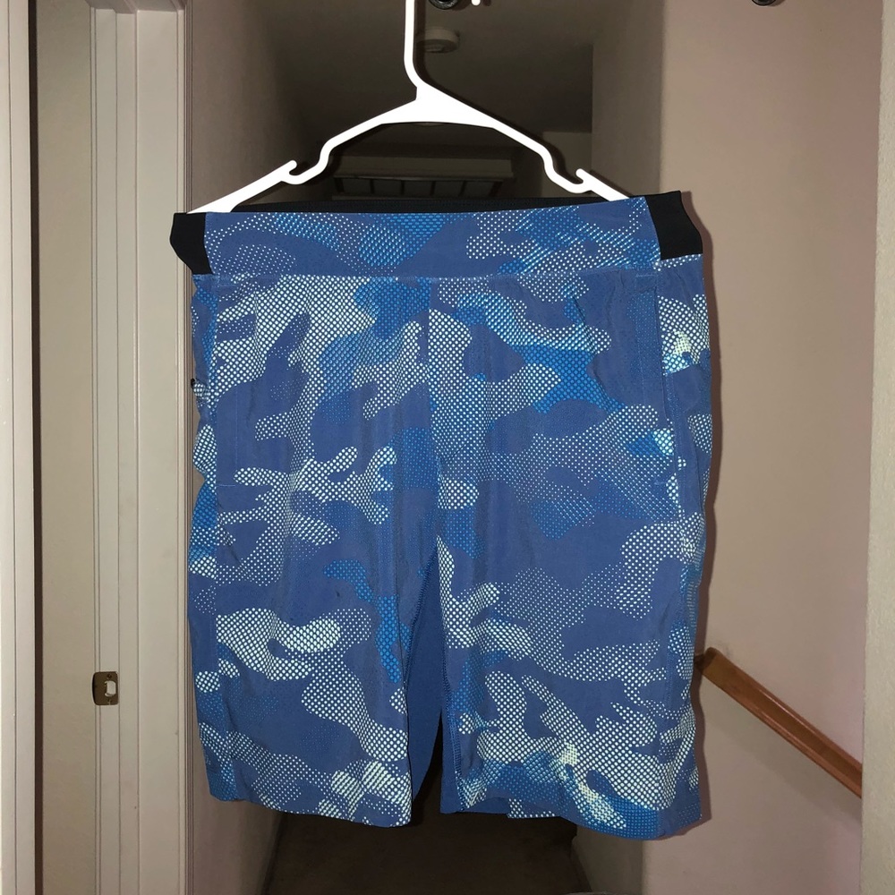 Lulu Lemon lining shorts